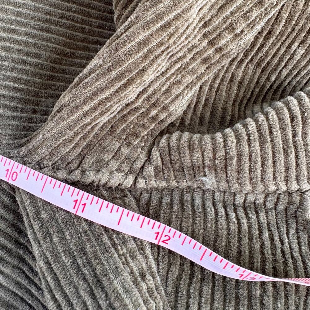 Aritzia TNA High Rise Straight Leg Corduroy Trousers | Green Size 12 - Picture 7 of 8